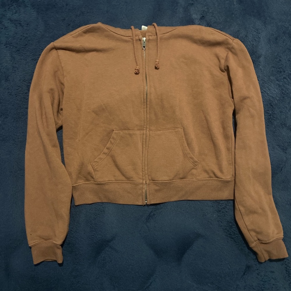 Cropped Zipper-Up Hoodie